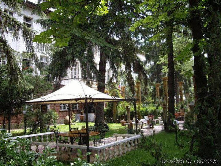 Hotel Trivia Antique Sofia Bagian luar foto
