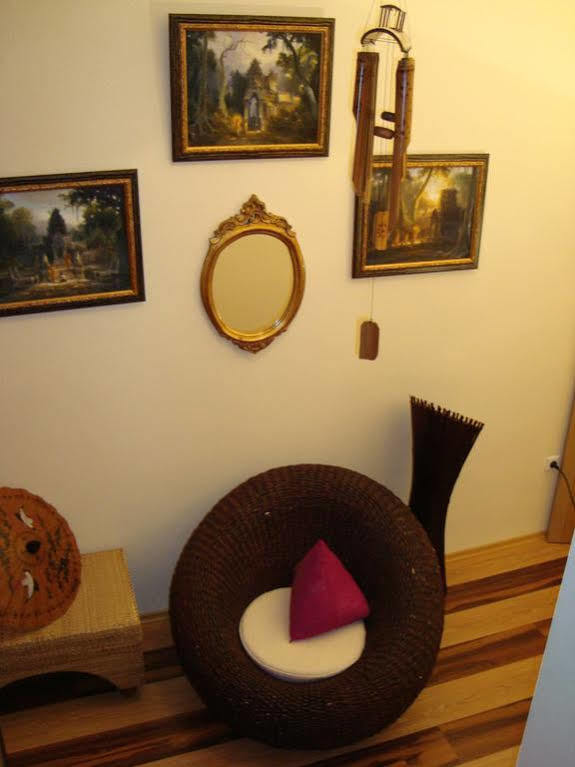 Hotel Trivia Antique Sofia Bagian luar foto